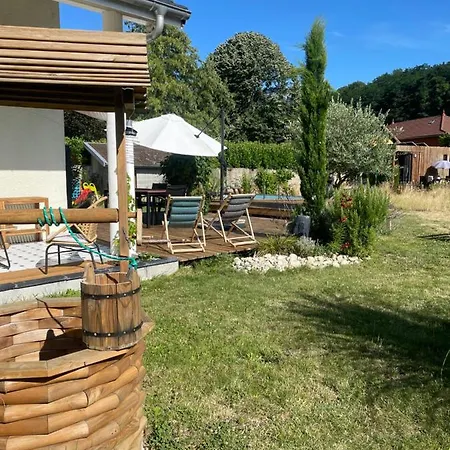 La Cigale Et La Fourmi Savoisienne -