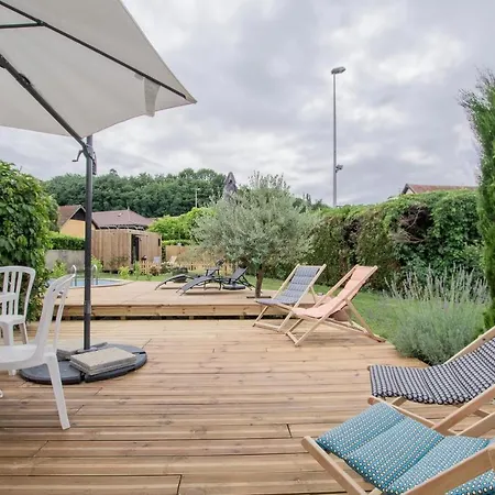 La Cigale Et La Fourmi Savoisienne - * Aix-les-Bains