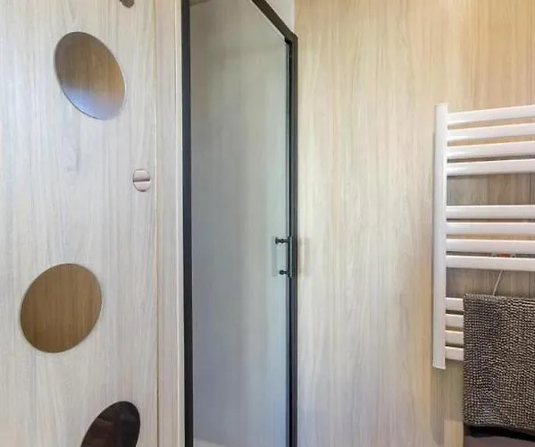 La Cigale Et La Fourmi Savoisienne - Aix-les-Bains